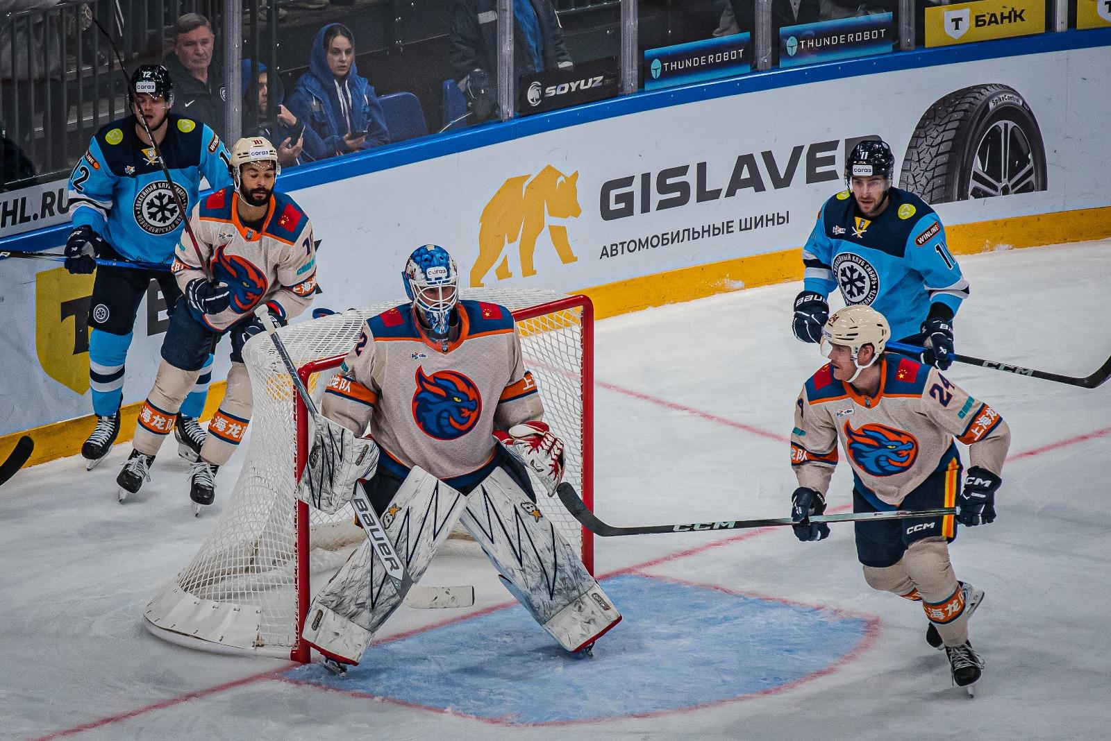 Фото Провал сезона, шаман и возвращение Кривченкова: что сейчас происходит в ХК «Сибирь» 2